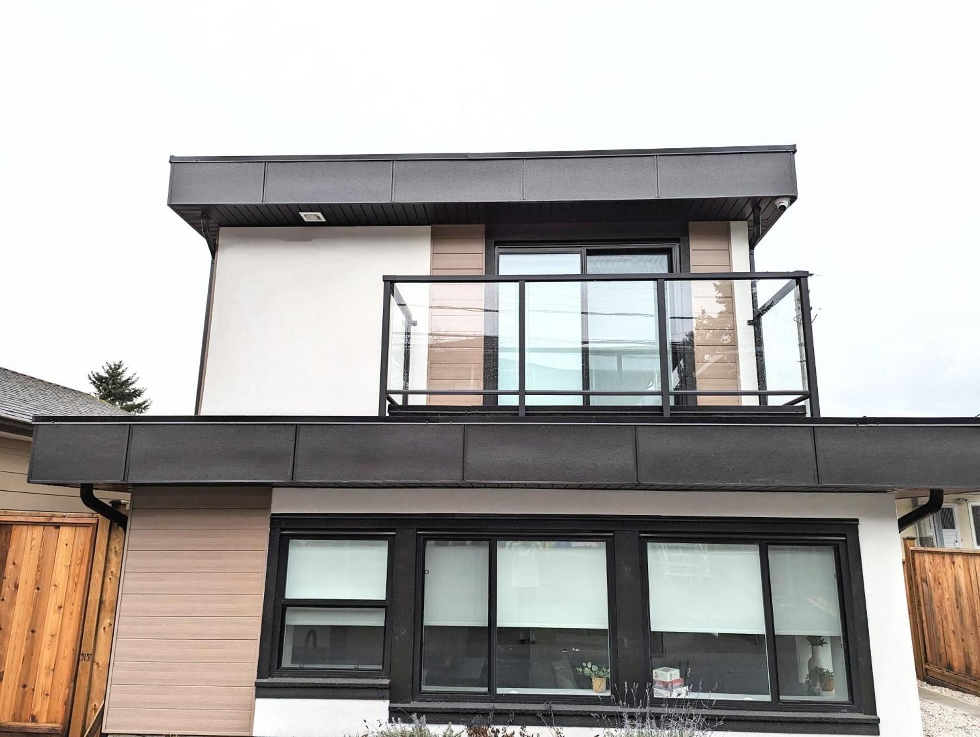 Centrally Located, Modern, 2 Bedroom Home Vancouver Extérieur photo